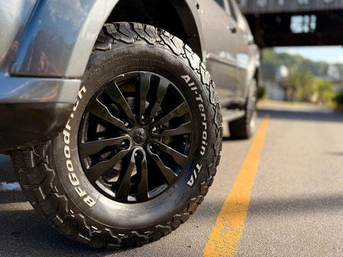 Mitsubishi Pajero Dakar 3.2