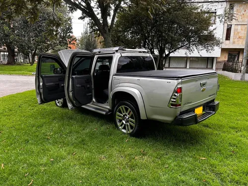 Dmax 4x2 Gasolina