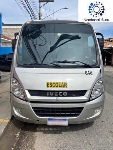 Neobus Iveco 70c17 Executivo - Ótimo Para Auto-escola!