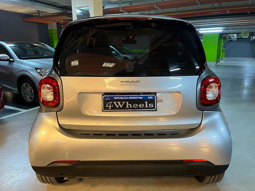 Imagen 10 de 22 de Smart Fortwo 2018 1.0 Play