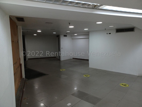 Imagen 4 de 15 de Local De 134m2 En Alquiler En El C.c. Galerias Ávila En San Bernardino / Carolina Garayburu 04123188826 / 23-11768