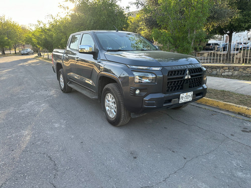 Mitsubishi L200 2.4 Cd Glx 4X2 Mt