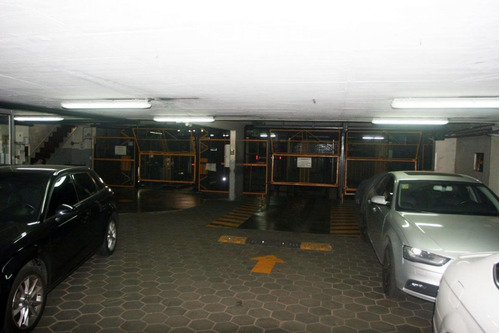 Imagen 4 de 8 de Cochera En Alquiler En Centro / Microcentro