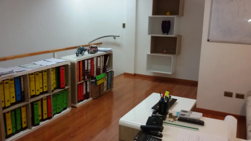 Hermosa Oficina 51m2 En Condominio Empresarial