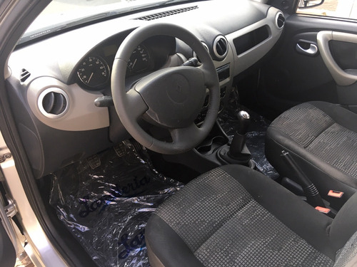 Renault Sandero 1.6 Expression 11/11