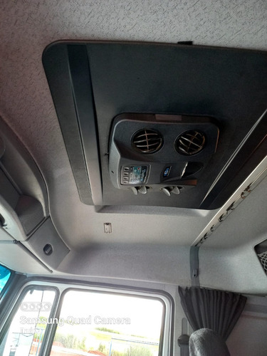 Imagem 9 de 12 de Mercedes Benz Atron 1635