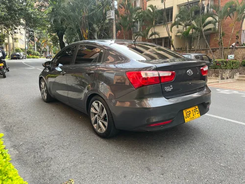 Kia Rio 1.4 At