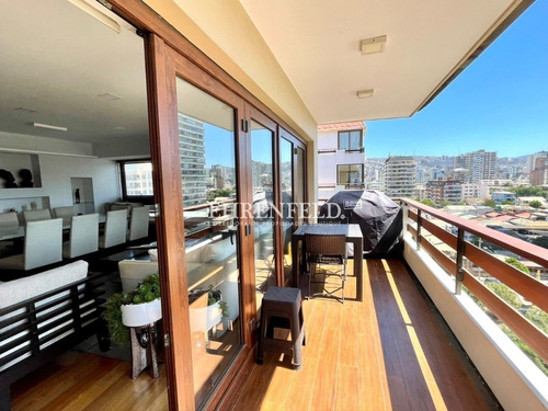 Sector Poniente, Viña Del Mar. Duplex De 200 M2.