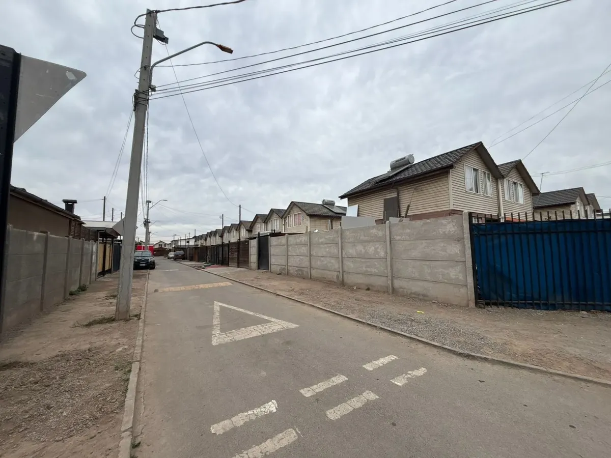 Imagen 1 de 14 de Casa Con Excelente Conectividad En De Parques De Buin Sur
