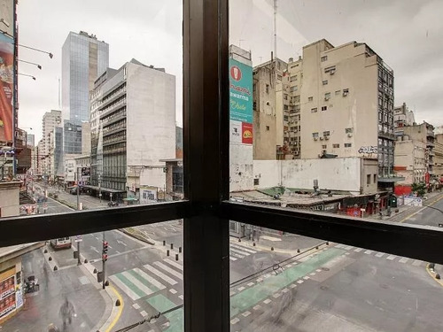 Av. Corrientes Y Montevideo. Dueño Vende Oficina 70 M2 En Excelente Ubicación E Impecable Estado. En Un Edificio Moderno Para Uso Profesional Y Comercial.