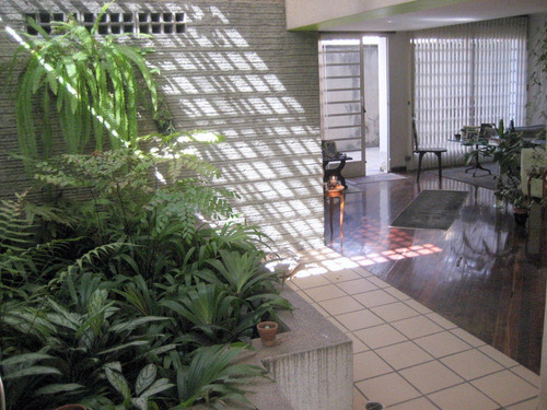 Imagen 13 de 14 de La Floresta, Amplia Casa Bifamiliar, Anexo, Jardín, 5 Puestos.