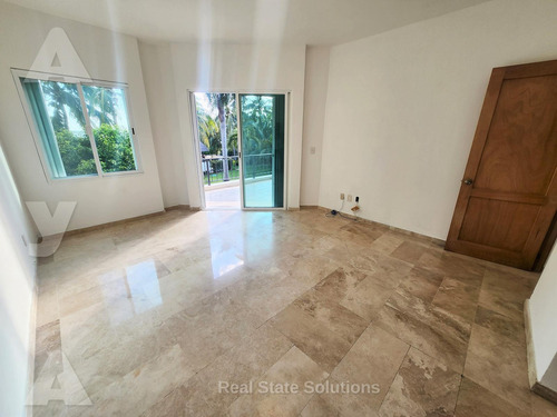 Departamento En Venta/renta, 3 Recámaras, Vista A Laguna, Isla Dorada, Cancún