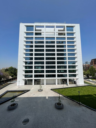 Imagen 4 de 5 de Arriendo Estacionamiento Escuela Militar - Las Condes