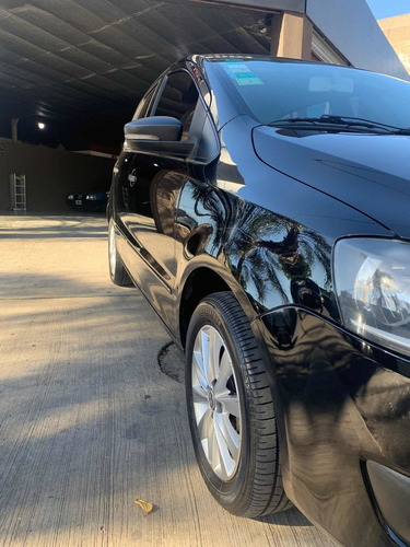 Volkswagen Fox 1.6 Highline 2011