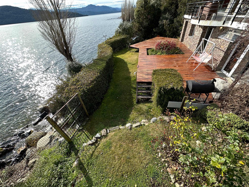 Bariloche. Llao Llao.  Casa Con Costa De Lago.  Al Borde Del Agua  Vista Grandiosa. 