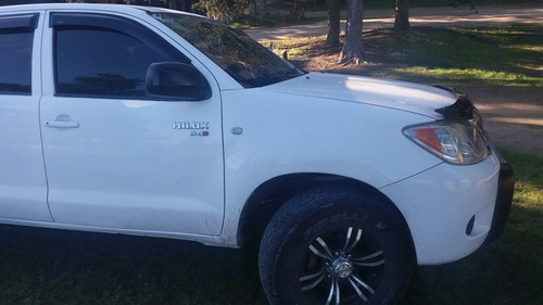 Toyota Hilux 2.5 Dx Cab Doble 4x4 (2009)