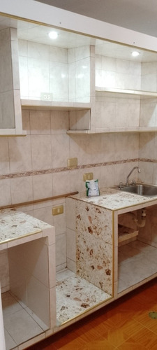 Imagen 8 de 17 de En Venta Amplio Apartamento Residencias Don Luis Ah
