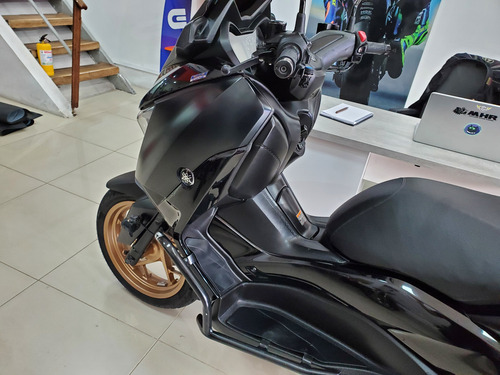 Yamaha Xmax 300 2023