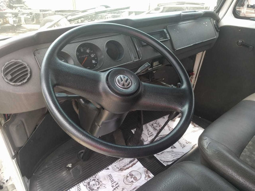 Volkswagen Kombi 1.6 Standard 3p