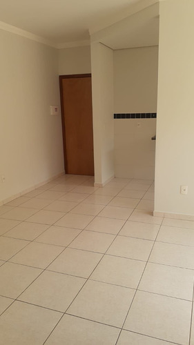 Imagem 19 de 20 de Apto. Térreo - Locação - Zona Norte - Sorocaba - Sp - 2041