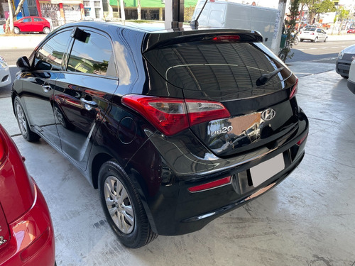 Imagem 4 de 10 de Hyundai Hb20 Comfort 1.0 Flex Completo 2017 Autos Rr