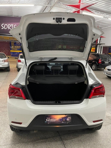Imagem 9 de 14 de Chevrolet Onix 2019 1.4 Ltz 5p