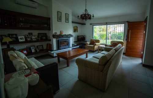 Casa En Punta Del Este, San Rafael- Ref: 932