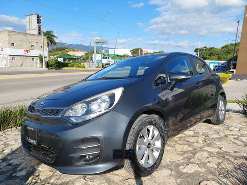 Imagen 1 de 15 de Kia Kia Rio Hb 2017 5p Hb Ex, Tm6, Ve, Qc, F Niebla, R-15