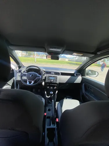 Renault Duster Zen 4x2 2025