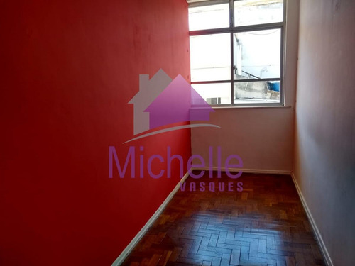 Imagem 3 de 15 de Apartamento Para Locação Em Teresópolis, Varzea, 1 Dormitório, 1 Banheiro - Lapto-90_1-1006184