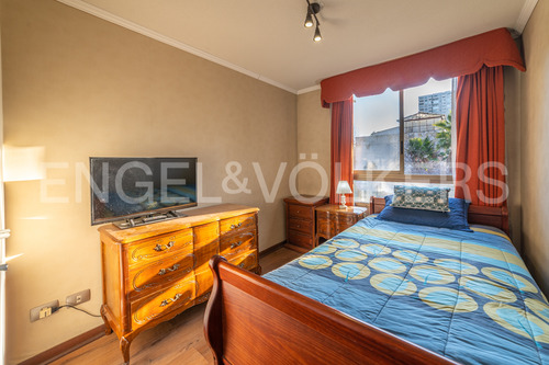 Vende 2d/2b. Excelente Ubicación.
