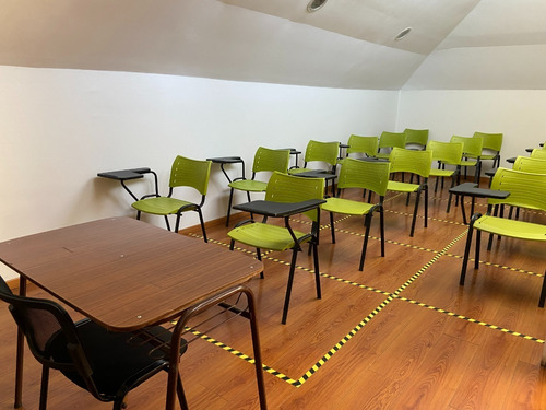 Imagen 13 de 16 de Estupenda Casa Para Uso Comercial En Talcahuano
