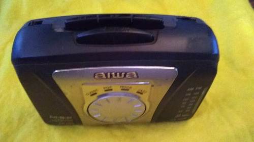 Radio Reproductor Casette Walkman Aiwa Ta-283 Am-fm (Usado)