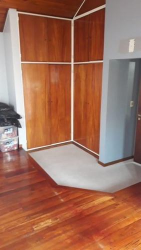 Casa 5 Ambientes Con Cocheras Cubiertas Parque