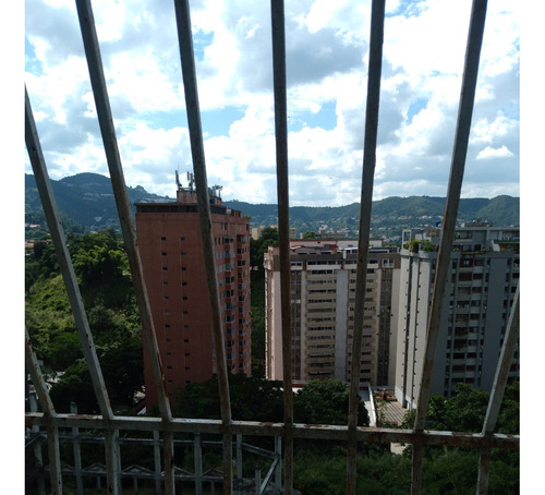 Vendo Apartamento 153m2, 3 Hab/ 3 Bañ/ 2 Ptos/ 1 Mal. Club Hípico
