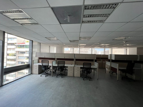 Renta De Oficina Acondicionada Y Amueblada De 633.35 M² En Polanco