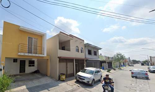 Excelente Oportunidad Para Una Casa En Pablo Rentería Tijerina 757