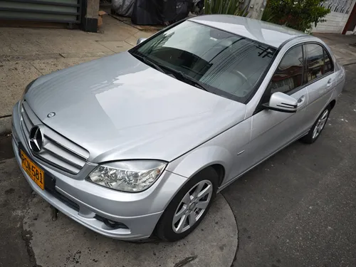 Mercedes-Benz C 180 CGI