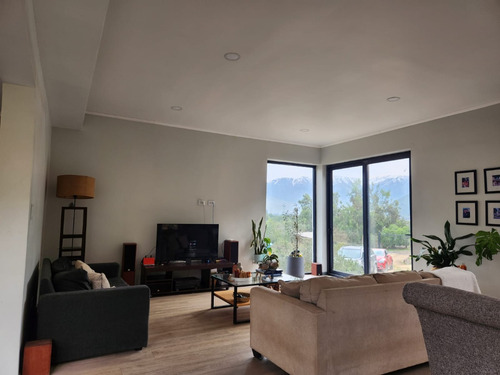Casa De Un Piso Aislada, Gran Terreno, 5000 Metros