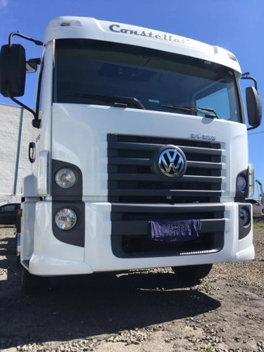 Imagem 2 de 8 de Volkswagen Constellation 24250 Ano 2011 Unico Dono