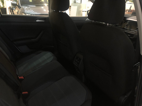 Imagen 9 de 10 de Nivus Comfortline 200 Tsi At