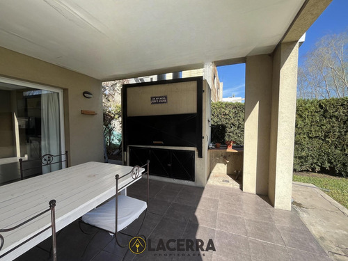 Casa En Venta En El Barrio Lagos Del Norte Don Torcuato (tigre)nuevo Valor!!!