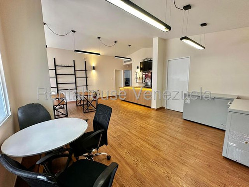 Casa Comercial A Pie De Calle En Alquiler La Trinidad Mls #25-15168 Keiber Hoyer Rah