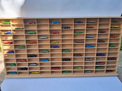 Repisa Hot Wheels 120 Autos. Con Ranura Doble Natural