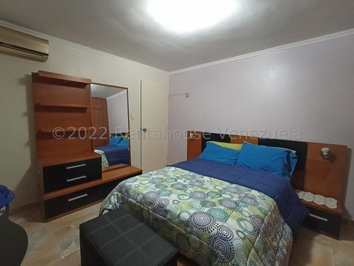 Imagen 3 de 15 de Apartamento En Venta En Urb Los Roques Intercomunal Db 22-20730