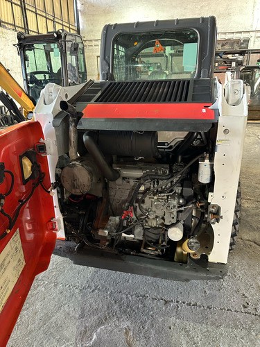 Mini-escavadeira Bobcat S450 2022