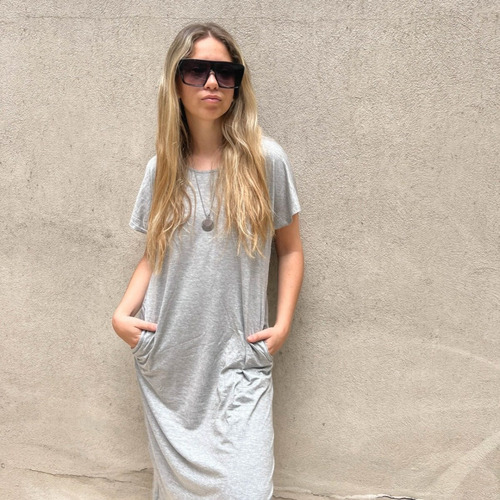 Imagen 5 de 10 de Vestido Basic Gris