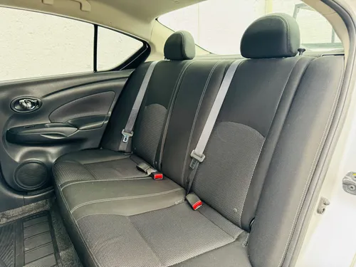 Nissan Versa 1.6 Advance Mt