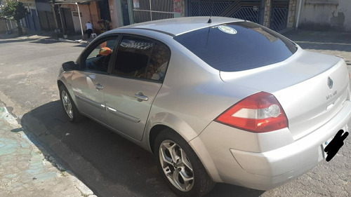 Renault Megane 2008 1.6 Dynamique Hi-flex 4p