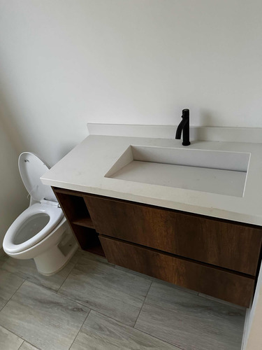 Casa 3 Habitaciones, 4 Baños, Terraza, Balcón, Área 200m2